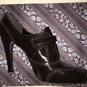 Stuart Weitzman Brown Ankle Boots- Gently Used
